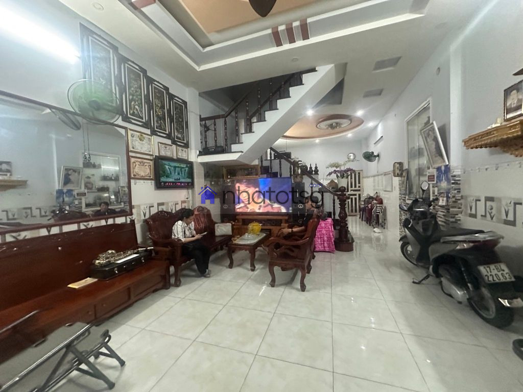 NHÀ MẶT TIỀN KINH DOANH TRƯỚC SAU - NGANG 5M - 2 TẦNG.