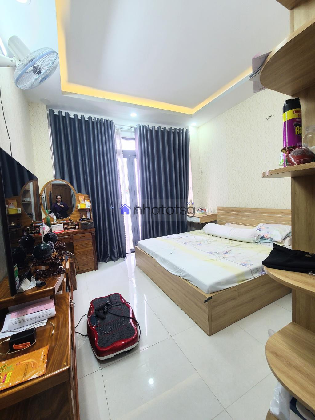 NHÀ ĐẸP LUNG LINH 5 TẦNG_ XE HƠI VÀO NHÀ _ DÂN TRÍ TỐT.