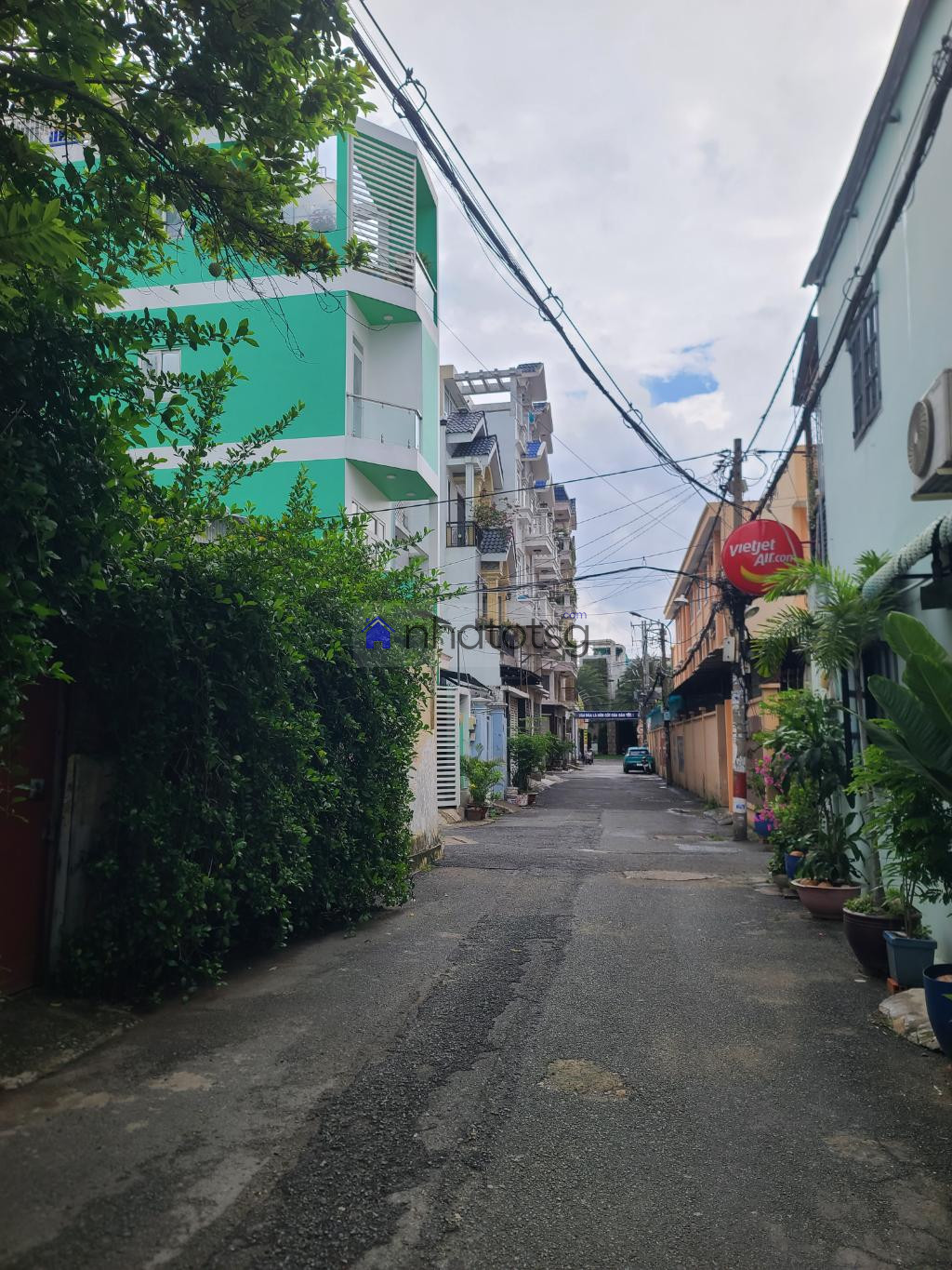 NHÀ ĐẸP LUNG LINH 5 TẦNG_ XE HƠI VÀO NHÀ _ DÂN TRÍ TỐT.