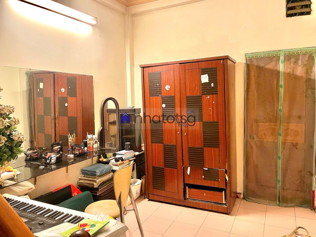 KHU VỰC VIP TRUNG TÂM GÒ VẤP NGÃ 5 MẶT TIỀN KINH DOANH SẦM UẤT BẬC NHẤT.