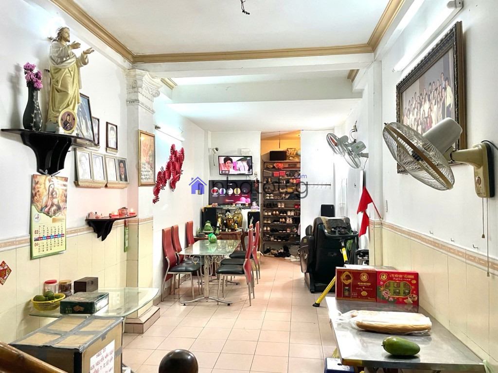 KHU VỰC VIP TRUNG TÂM GÒ VẤP NGÃ 5 MẶT TIỀN KINH DOANH SẦM UẤT BẬC NHẤT.