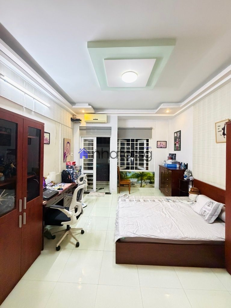 NHÀ 4 TẦNG CHÍNH CHỦ - HẺM Ô TÔ THÔNG - NGAY EMART 2