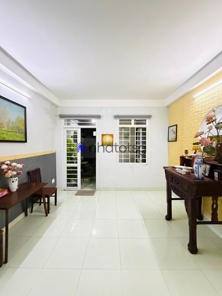 NHÀ 4 TẦNG CHÍNH CHỦ - HẺM Ô TÔ THÔNG - NGAY EMART 2