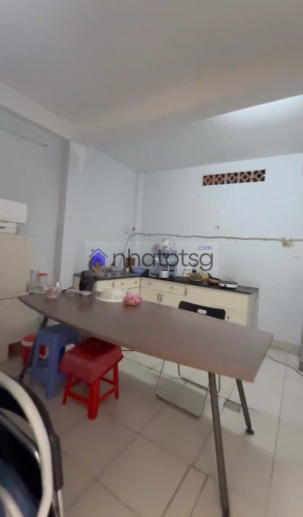 GẦN MẶT TIỀN. SỔ VUÔNG ĐẸP, HOÀN CÔNG ĐỦ, CÔNG CHỨNG NGAY.