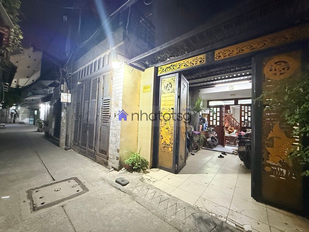 SÁT MẶT TIỀN ĐƯỜNG - VF3 NGỦ TRONG NHÀ - 2 TẦNG - TẶNG FULL NỘI THẤT.