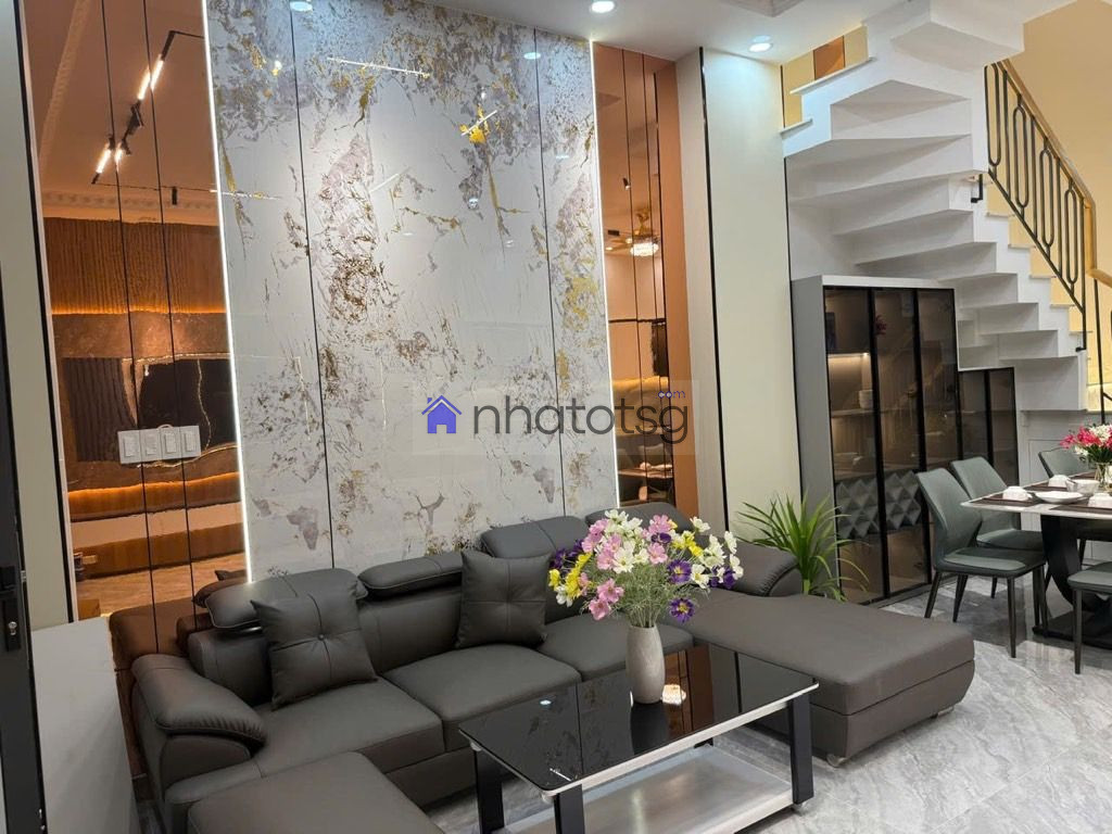 NHÀ MỚI XD VẪN CÒN THƠM MÙI SƠN. TẶNG TOÀN BỘ NỘI THẤT XỊN SÒ