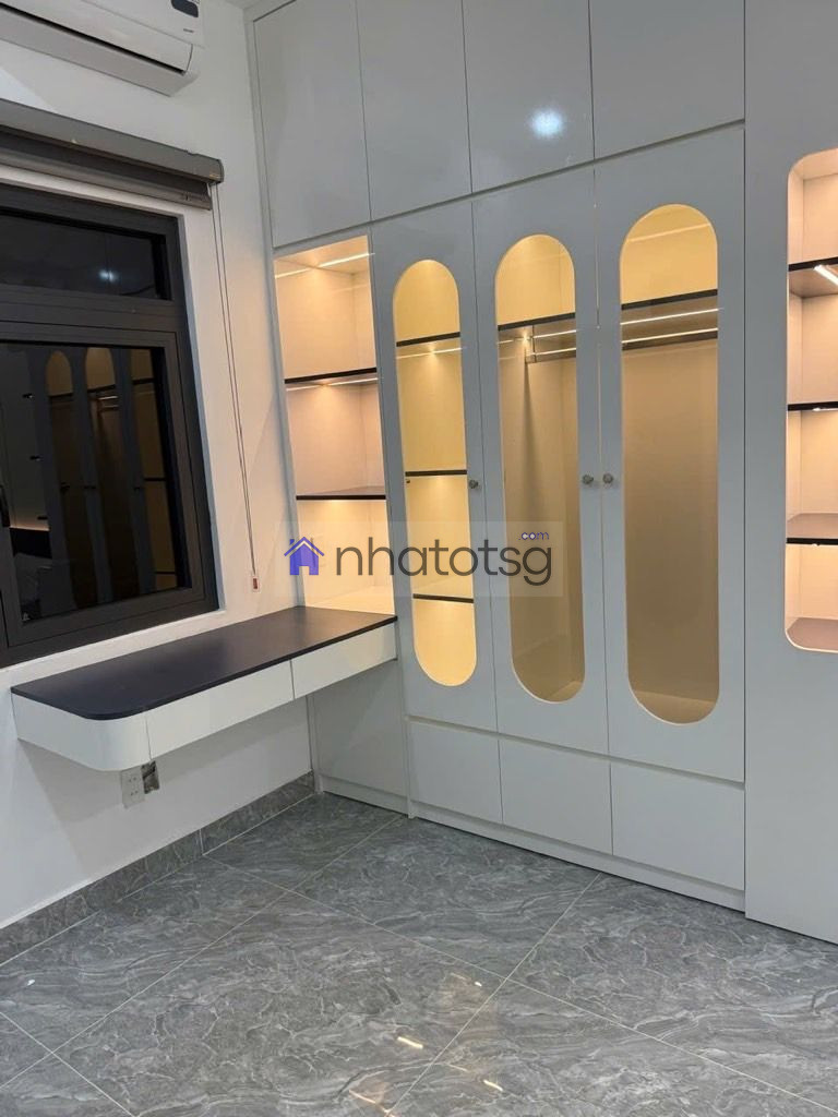 NHÀ MỚI XD VẪN CÒN THƠM MÙI SƠN. TẶNG TOÀN BỘ NỘI THẤT XỊN SÒ