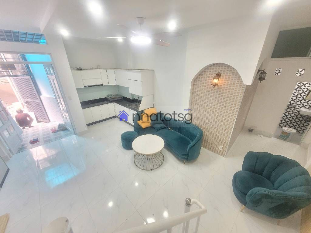 HẺM THÔNG – PHƯỜNG 1, GIÁP PHẠM VĂN ĐỒNG – 3 TẦNG ( ĐÃ BÁN )