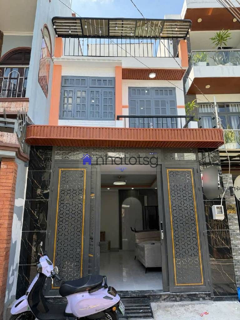 MẶT TIỀN - NHÀ 2 TẦNG XE HƠI NGỦ TRONG NHÀ