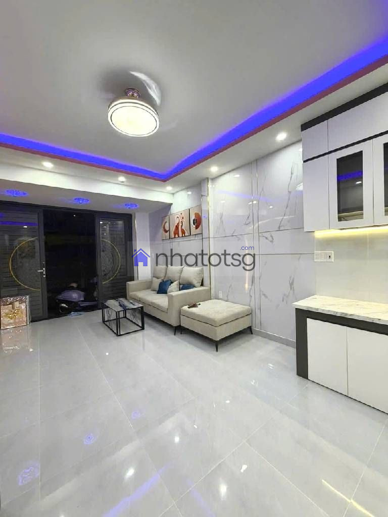 MẶT TIỀN - NHÀ 2 TẦNG XE HƠI NGỦ TRONG NHÀ