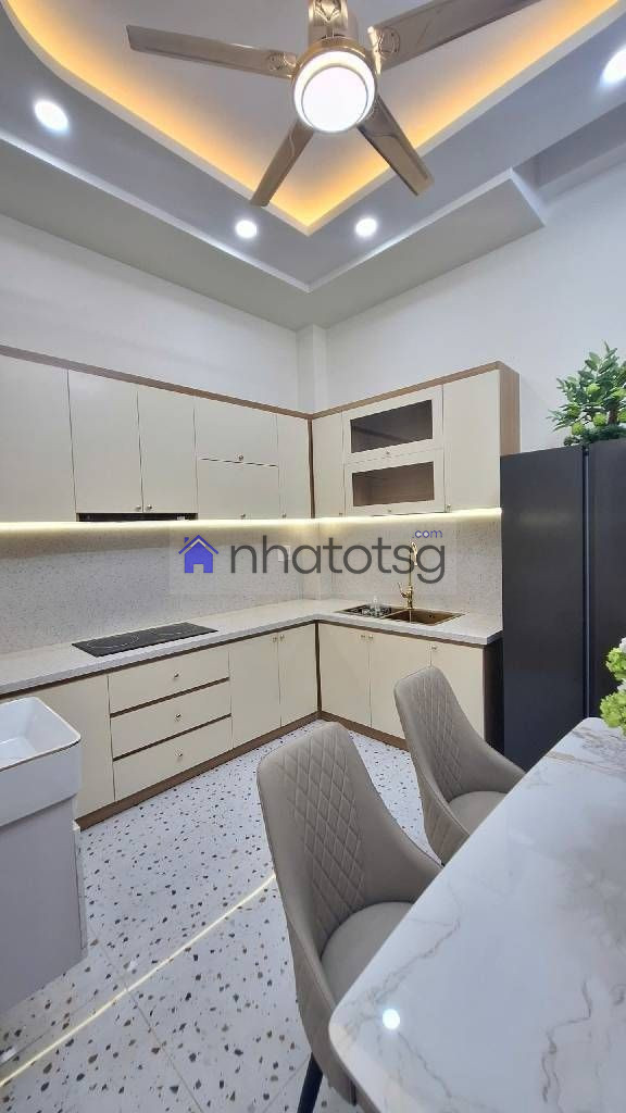 NHÀ XÂY MỚI, 4 TẦNG FULL NỘI THẤT.