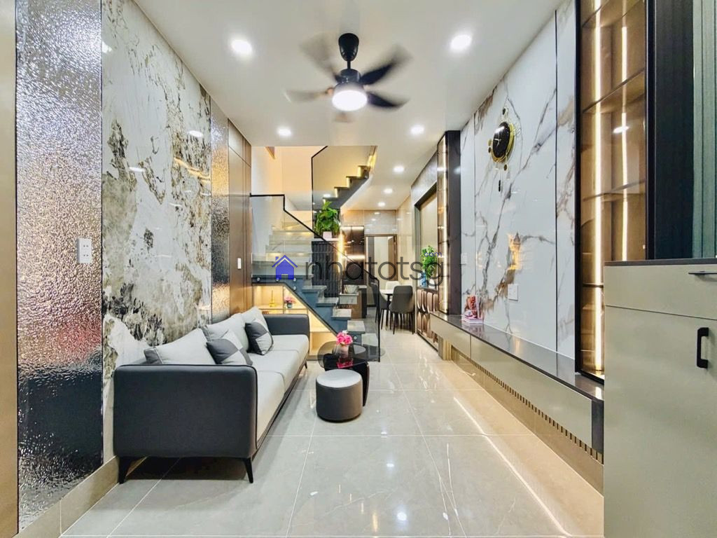 NỞ HẬU ĐẸP - HẺM THÔNG, VỪA Ở VỪA KINH DOANH - TẶNG FULL NỘI THẤT XỊN - CÔNG NHẬN VÀ HOÀN CÔNG ĐỦ.