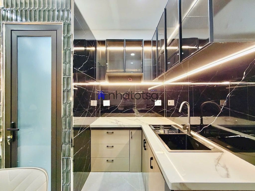 NỞ HẬU ĐẸP - HẺM THÔNG, VỪA Ở VỪA KINH DOANH - TẶNG FULL NỘI THẤT XỊN - CÔNG NHẬN VÀ HOÀN CÔNG ĐỦ.