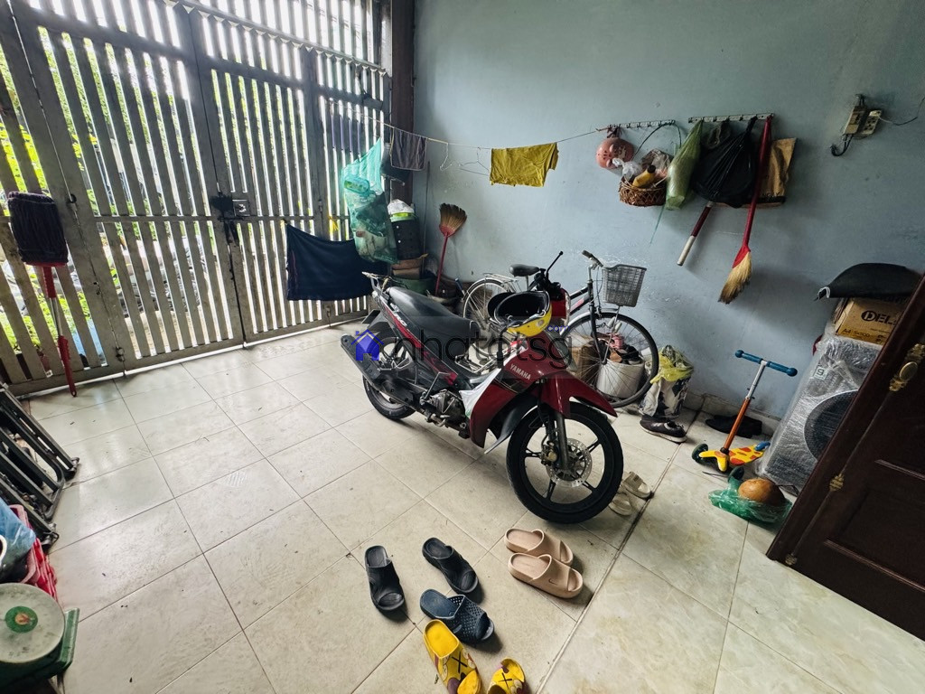 NHÀ 3 TẦNG, 4 PHÒNG - VUÔNG A4 - XE TẢI THÔNG, Ô TÔ VÀO NHÀ. KHU DÂN TRÍ CAO.