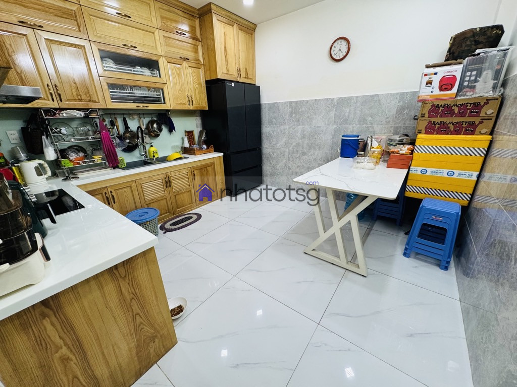 MẶT TIỀN KINH DOANH ĐƯỜNG VIP - CÓ VỈA HÈ - KHU SẦM UẤT, NHỘN NHỊP NGÀY ĐÊM.