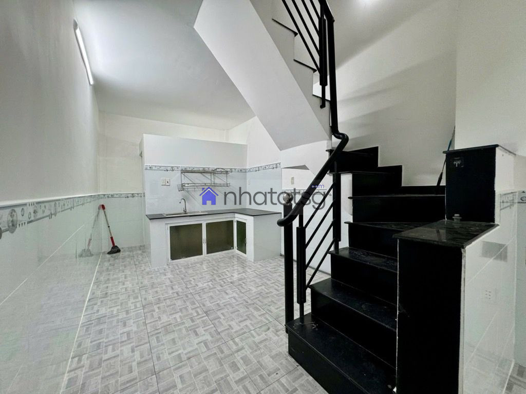 AN CƯ LẠC NGHIỆP - GẦN SIÊU THỊ EMART - VÀI BƯỚC RA Ô TÔ.