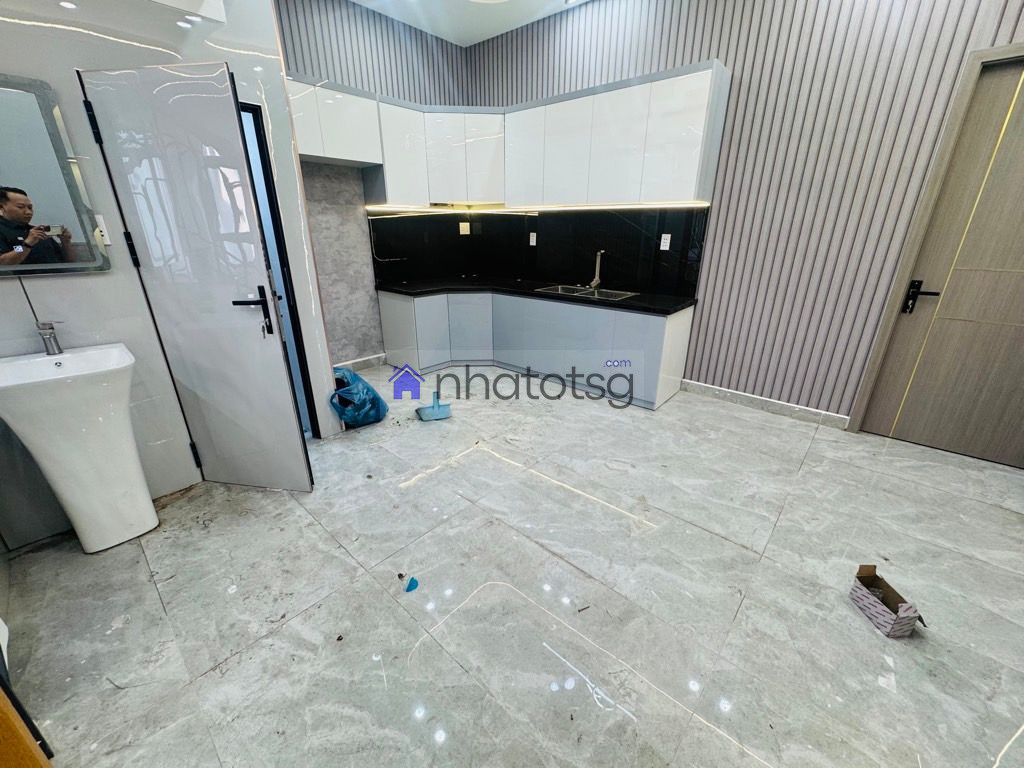 HẺM THÔNG, DÂN TRÍ - TẶNG FULL NỘI THẤT CAO CẤP - CÔNG NHẬN, HOÀN CÔNG ĐỦ