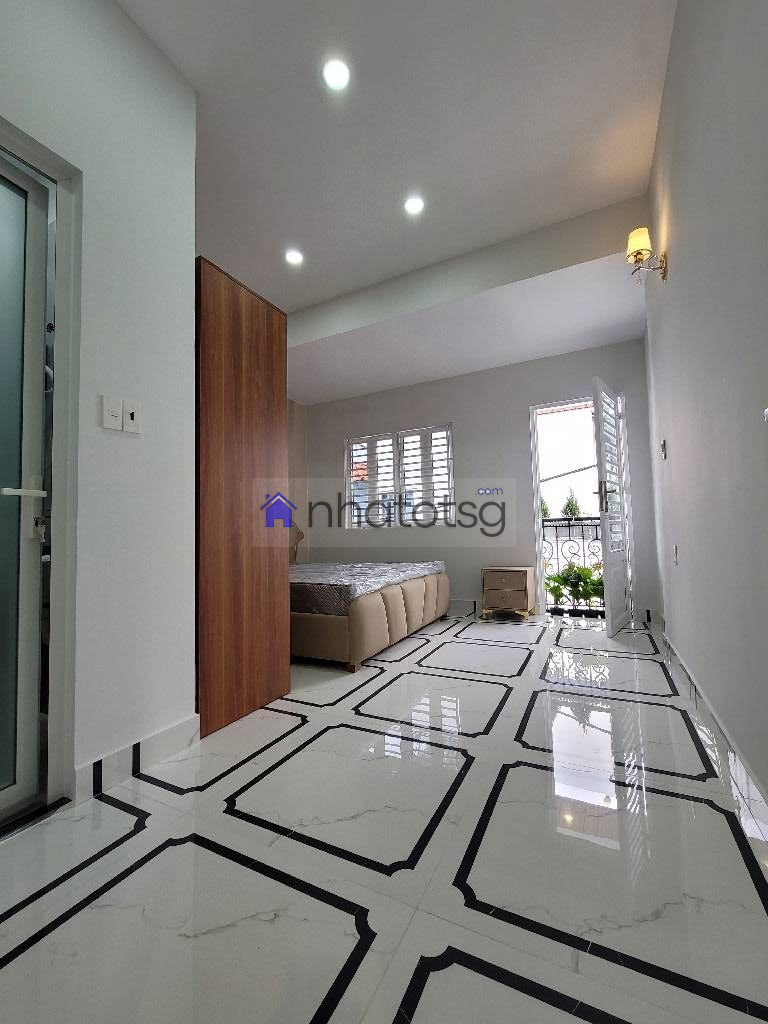 SIÊU PHẨM LÔ GÓC HẺM XE HƠI.