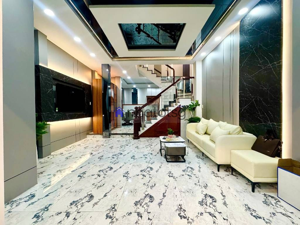 SIÊU PHẨM LÔ GÓC HẺM XE HƠI.