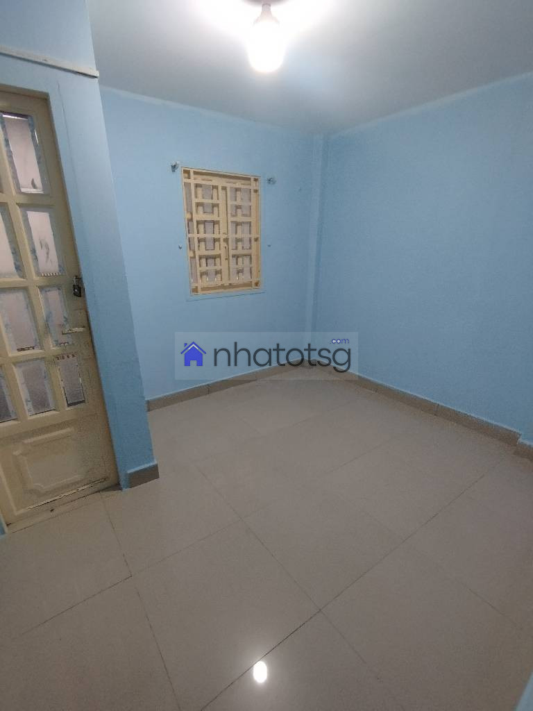 BÁN NHÀ 2 TẦNG - 1 CĂN RA HXH