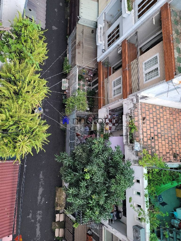 ĐỐI DIỆN CỔNG CITYLAND, EMART PHAN VĂN TRỊ, 4 TẦNG.