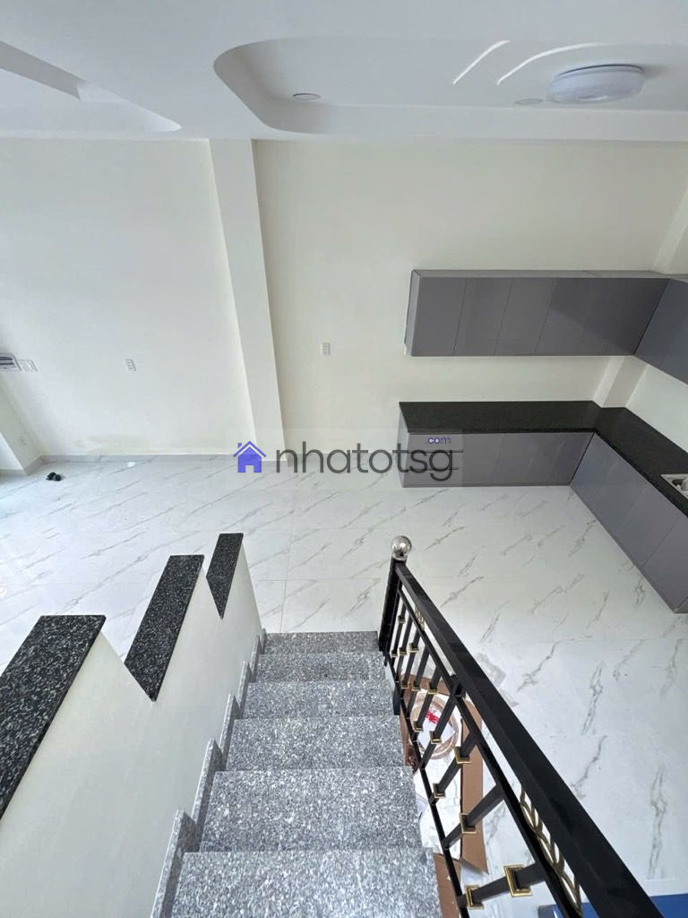 VỪA HOÀN THIỆN XINH LUNG LINH GIÁP BÌNH THẠNH - NGANG 5.3M, NỞ HẬU.