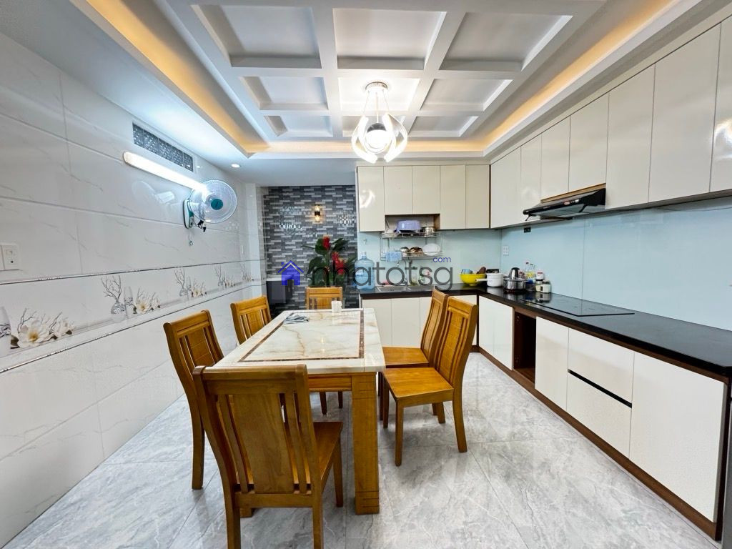 HXT SÁT MẶT TIỀN, (4 x 22M), 5 TẦNG HOÀN CÔNG.