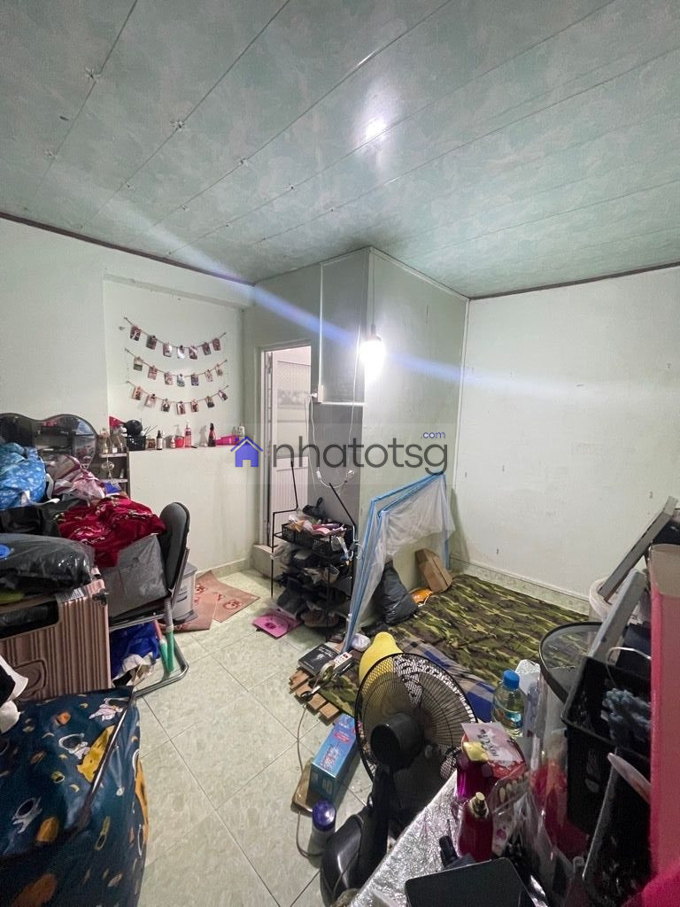 CHÍNH CHỦ TRANG BÌA - NGAY CÔNG VIÊN LÀNG HOA - ĐỐI DIỆN MERCEDES - HẺM XE HƠI TRÁNH