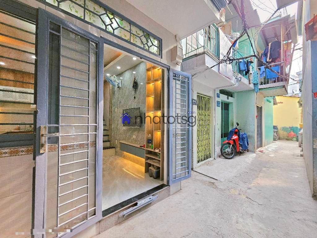 NHÀ NHỎ ĐẦY ĐỦ CÔNG NĂNG - VỊ TRÍ TRUNG TÂM HIẾM CÓ KHÓ TÌM