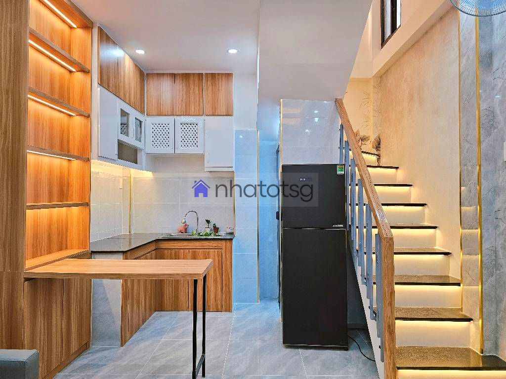 NHÀ NHỎ ĐẦY ĐỦ CÔNG NĂNG - VỊ TRÍ TRUNG TÂM HIẾM CÓ KHÓ TÌM