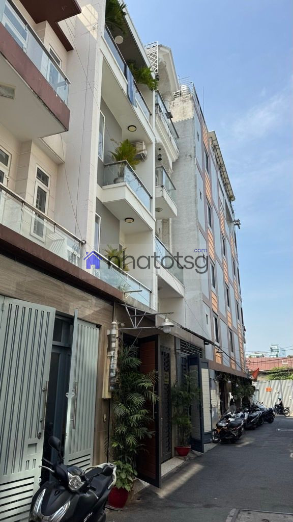 HẺM 5M Ô TÔ VÀO NHÀ SÁT MẶT TIỀN, AN NINH, DÂN TRÍ, SẠCH SẼ.