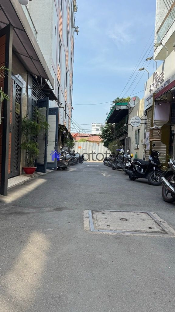 HẺM 5M Ô TÔ VÀO NHÀ SÁT MẶT TIỀN, AN NINH, DÂN TRÍ, SẠCH SẼ.