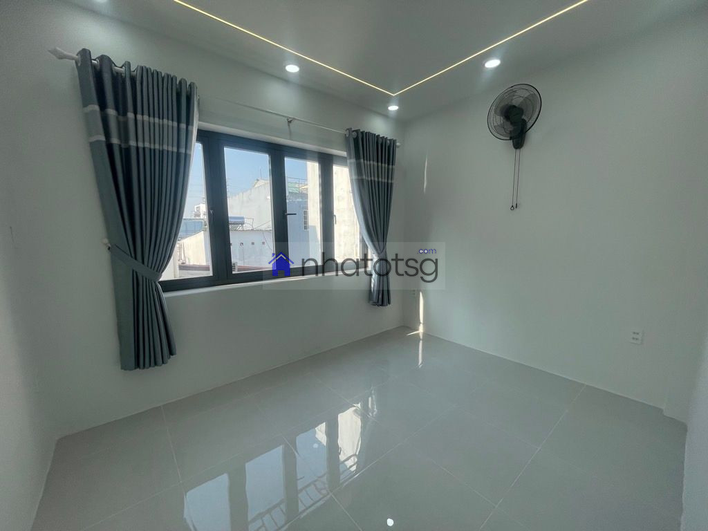 TUYỆT ĐỐI ĐIỆN ẢNH - SIÊU PHẨM ĐẸP NHƯ TRANH - 3 TẦNG MỚI CỨNG - HẺM 3.5M - NGAY CV LÀNG HOA