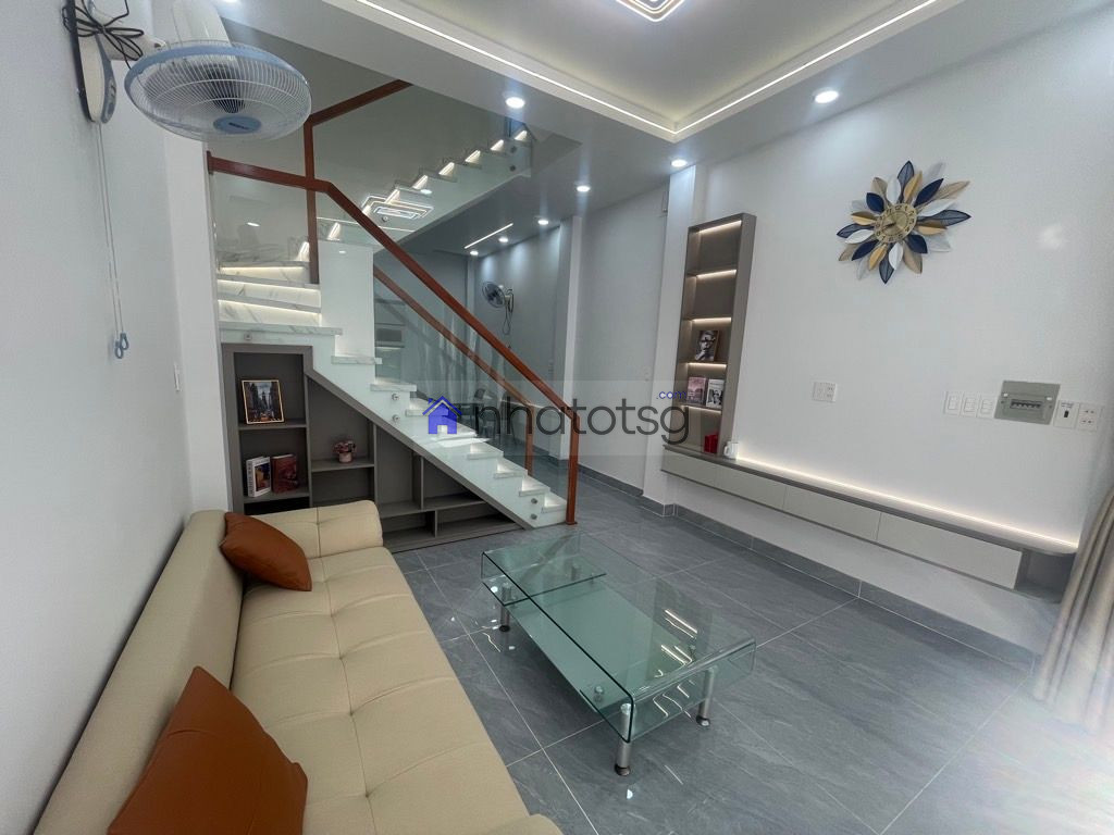 TUYỆT ĐỐI ĐIỆN ẢNH - SIÊU PHẨM ĐẸP NHƯ TRANH - 3 TẦNG MỚI CỨNG - HẺM 3.5M - NGAY CV LÀNG HOA