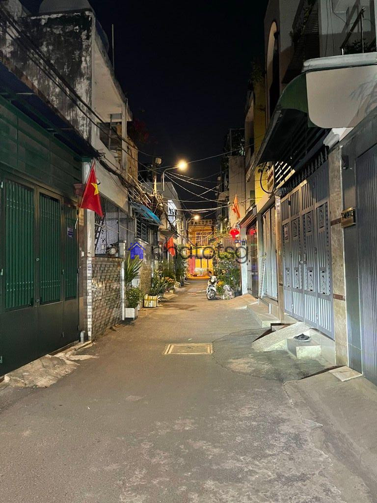 SIÊU PHẨM 5 TẦNG MỚI TINH, KHU PHÂN LÔ VUÔNG VỨC - XE HƠI NGỦ NHÀ.