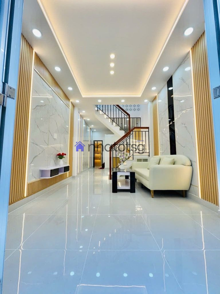 VỊ TRÍ TRUNG TÂM– 5 BƯỚC RA NHÀ GA METRO SỐ 2.– 10 PHÚT RA NHÀ GA T3 SÂN BAY – HẺM ĐẸP, SẠCH SẼ, DÂN TRÍ CAO.