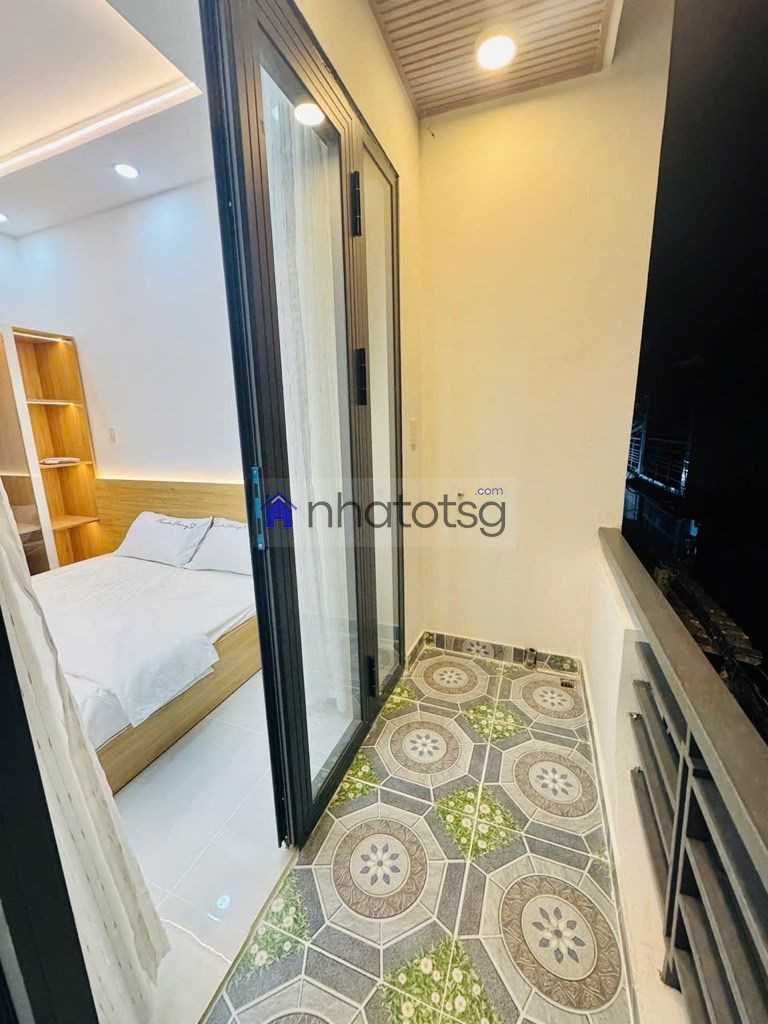 VỊ TRÍ TRUNG TÂM– 5 BƯỚC RA NHÀ GA METRO SỐ 2.– 10 PHÚT RA NHÀ GA T3 SÂN BAY – HẺM ĐẸP, SẠCH SẼ, DÂN TRÍ CAO.