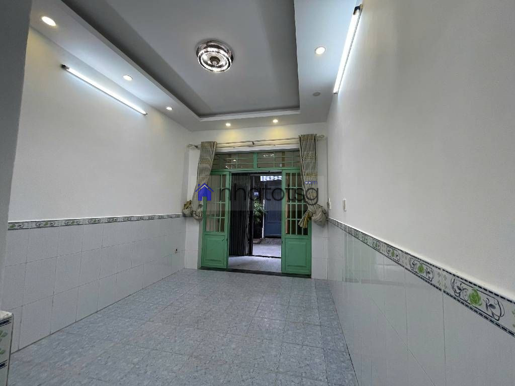 SỔ VUÔNG ĐẸP. HẺM Ô TÔ NHỎ.