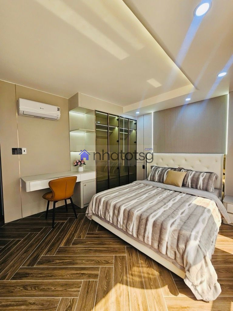 SIÊU PHẨM - 5 TẦNG THANG MÁY MỚI TINH FULL NỘI THẤT CAO CẤP - HẺM XE HƠI VÀO NGỦ NHÀ