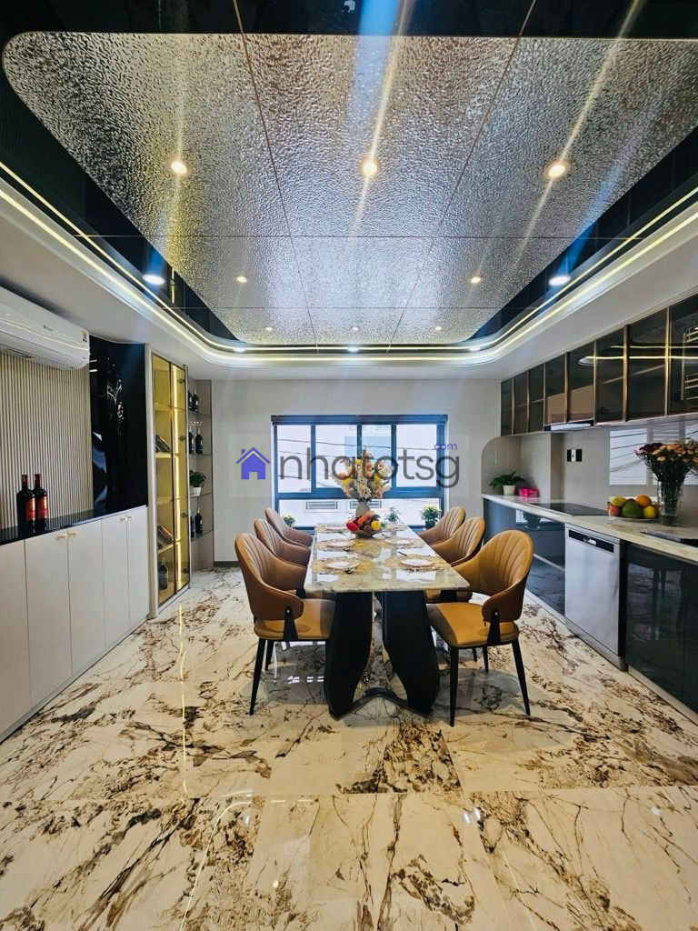 SIÊU PHẨM - 5 TẦNG THANG MÁY MỚI TINH FULL NỘI THẤT CAO CẤP - HẺM XE HƠI VÀO NGỦ NHÀ