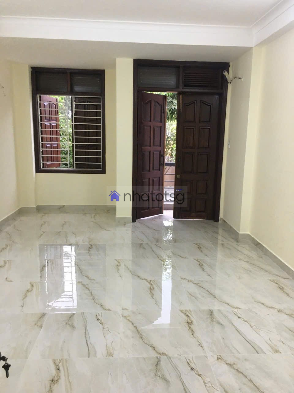 HẺM 8M QUANG TRUNG ( BÊN HÔNG CHỢ HẠNH THÔNG TÂY)