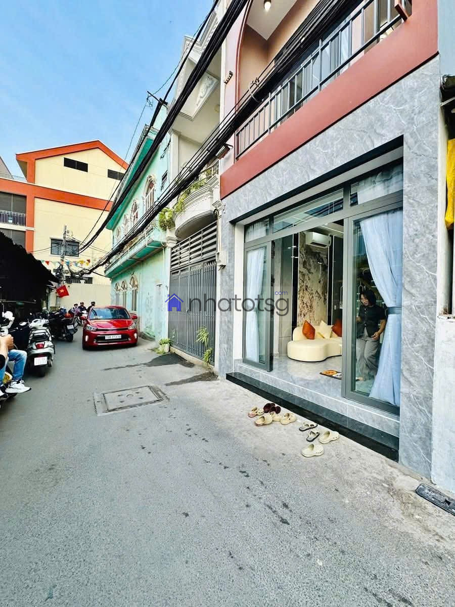 HẺM XE TẢI THÔNG. SỔ ĐẸP NÉT CĂNG.