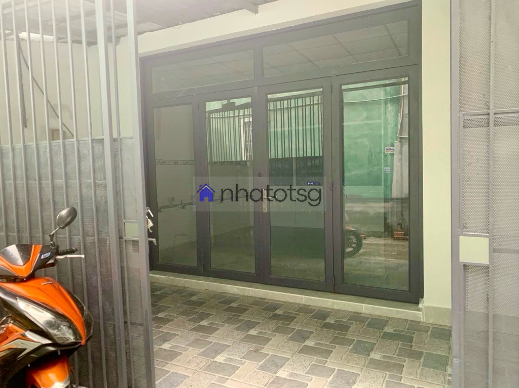 MẶT HẺM KINH DOANH - NGĂN 2 CĂN ĐANG CHO THUÊ 10TR/THÁNG - SÁT BÊN THỊ TRẤN HÓC MÔN SẦM UẤT.