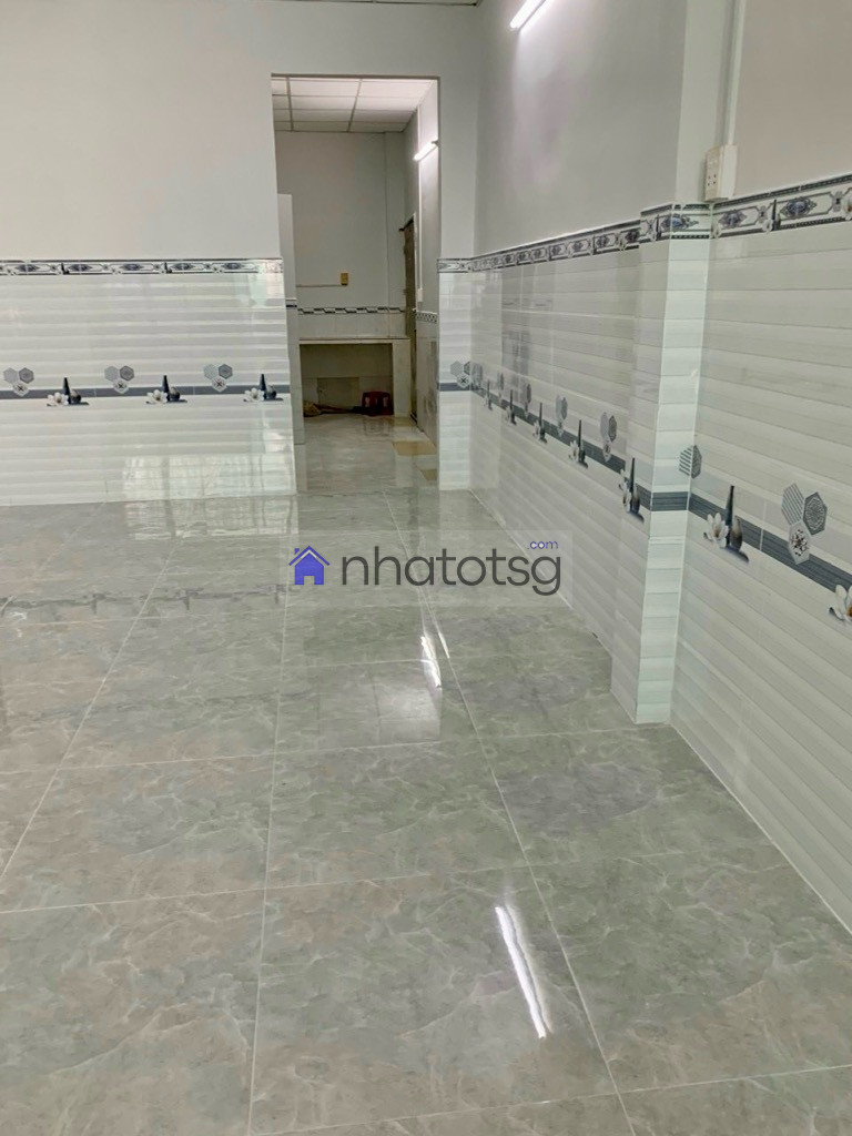 MẶT HẺM KINH DOANH - NGĂN 2 CĂN ĐANG CHO THUÊ 10TR/THÁNG - SÁT BÊN THỊ TRẤN HÓC MÔN SẦM UẤT.