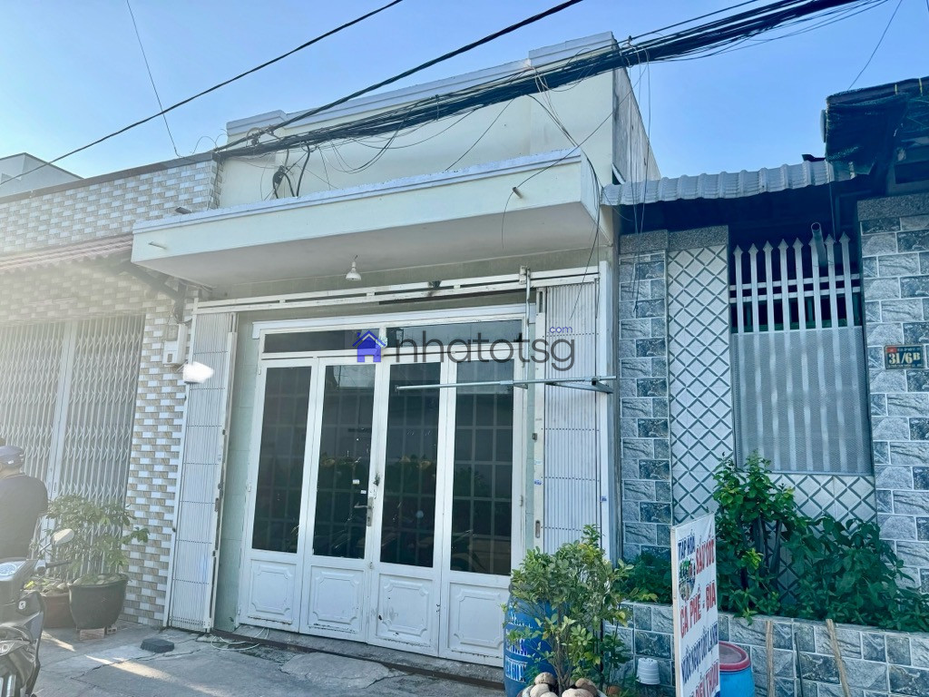 MẶT HẺM KINH DOANH - NGĂN 2 CĂN ĐANG CHO THUÊ 10TR/THÁNG - SÁT BÊN THỊ TRẤN HÓC MÔN SẦM UẤT.