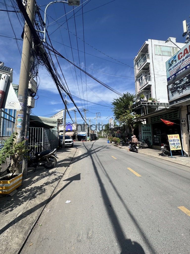 SIÊU PHẨM MTKD. NHÀ 2 TẦNG. NGANG KHỦNG 6M - KINH DOANH NHIỀU NGÀNH NGHỀ - NHÀ MỚI Ở NGAY.
