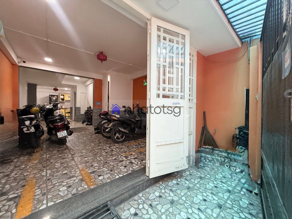 ĐẮT GIÁ ĐÁNG SỐNG, 5 TẦNG - THÔNG TỨ TUNG ~ DÒNG TIỀN 40 TRIỆU/THÁNG.