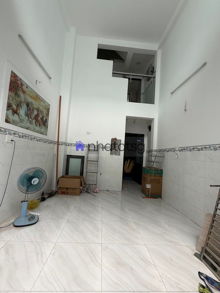 NHÀ 5 TẦNG, GIÁP QUẬN 10 KHU LỮ GIA - HIỆN CÓ 6 PHÒNG FULL NỘI THẤT.