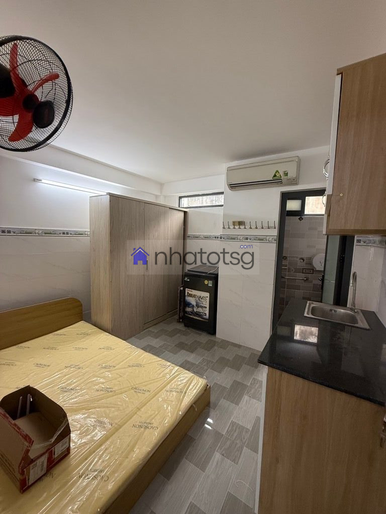 NHÀ 5 TẦNG, GIÁP QUẬN 10 KHU LỮ GIA - HIỆN CÓ 6 PHÒNG FULL NỘI THẤT.