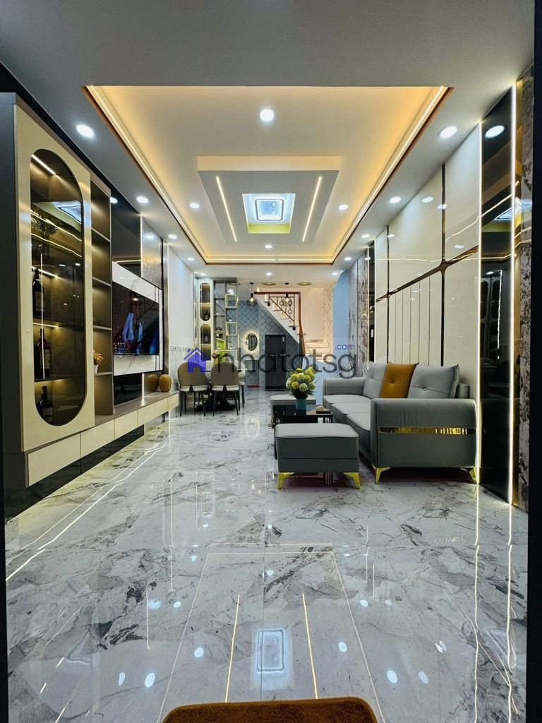 VỊ TRÍ ĐẸP, HẺM TRƯỚC NHÀ 4M XE HƠI TỚI NHÀ. GẦN EMART PHAN HUY ÍCH, XUNG QUANH TIỆN ÍCH ĐẦY ĐỦ